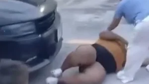 Pregnant Texas Woman Throws Herself in Front of ICE Vehicle After Husband’s Arrest: ‘Shame, Shame, Shame’