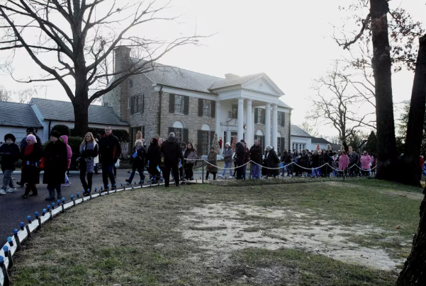 Missouri woman sentenced to over 4 years for Graceland fraud scheme