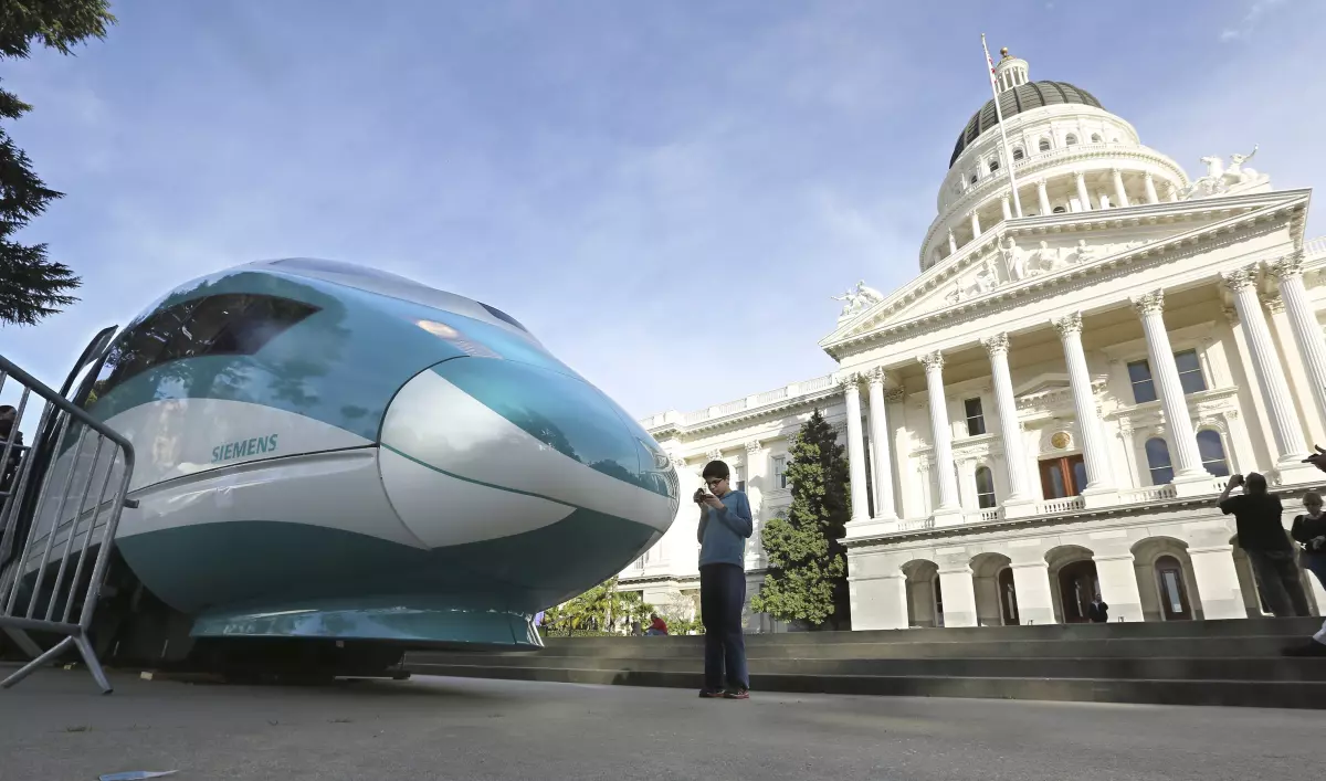 California Commits $1 Billion a Year to High-Speed Rail Through 2045