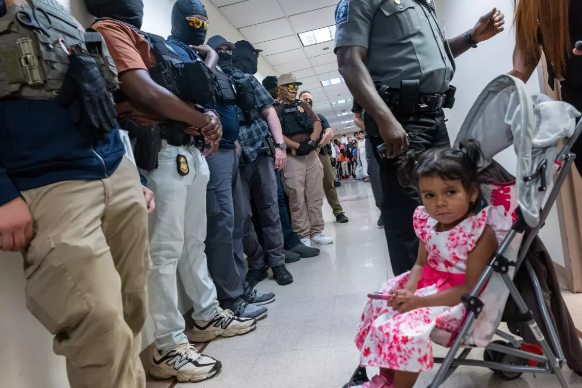 Lawyers Warn 1,000 Central American Children at Risk of Deportation