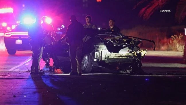 Two dead, one hospitalized after rollover crash on Woollomes Avenue in Delano