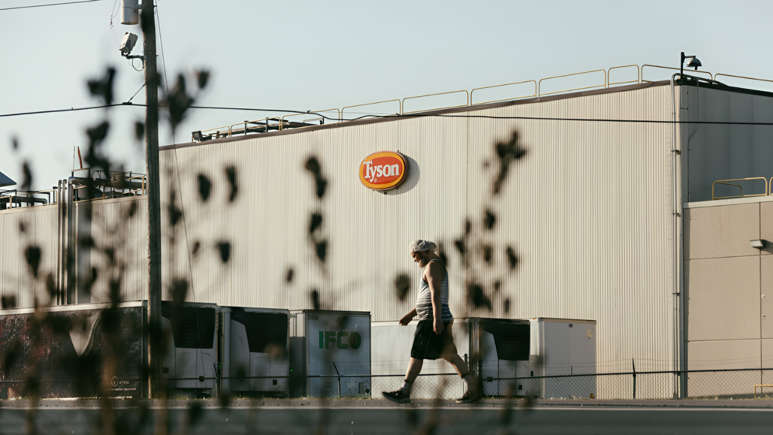 Tyson Beef Shutdown Wipes Out 4,900 Jobs as $426M Collapse Closes Nebraska’s Largest Plant